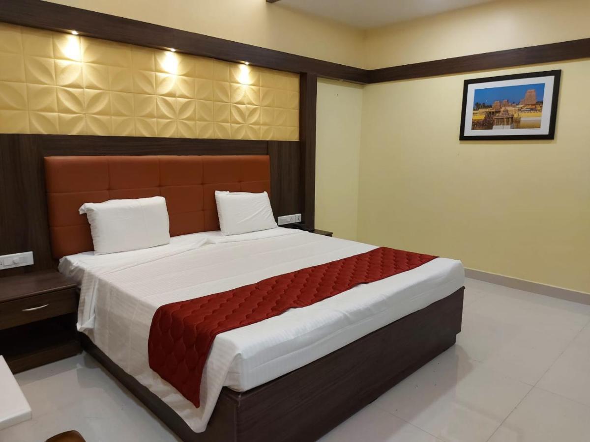 Sri Balaji Grand Hotel Kumbakonam Zewnętrze zdjęcie